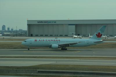 Photo of aircraft C-FTCA operated by Air Canada