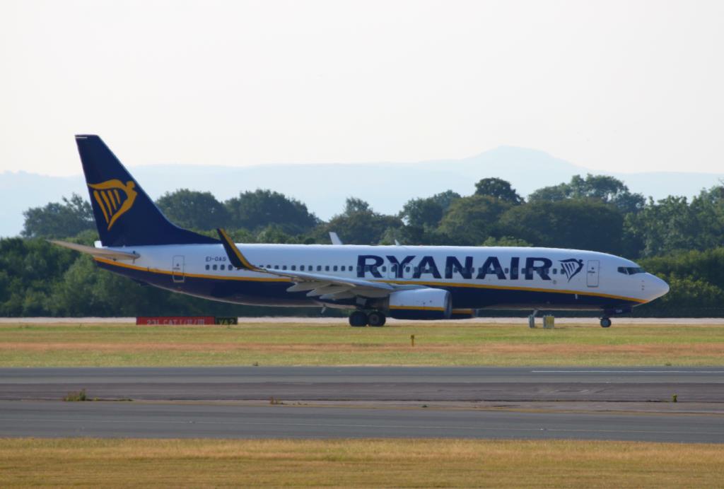 Photo of aircraft EI-DAS operated by Ryanair