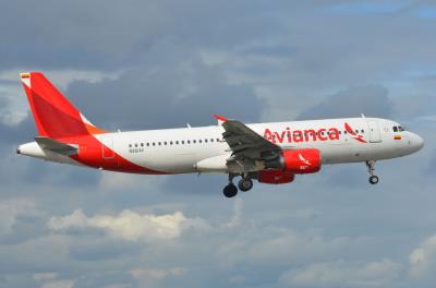 Photo of aircraft N961AV operated by Avianca