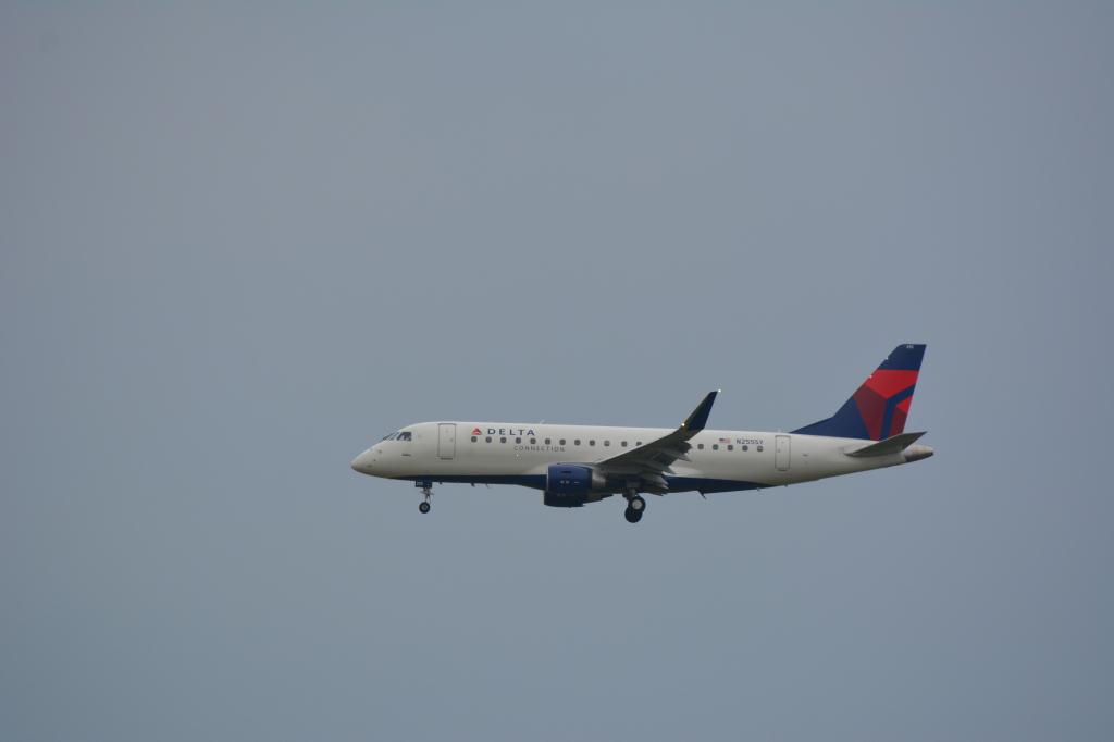 Photo of aircraft N255SY operated by Delta Connection