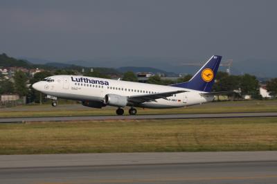 Photo of aircraft D-ABXT operated by Lufthansa