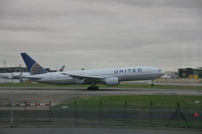 Photo of aircraft N786UA operated by United Airlines