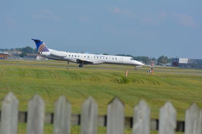 Photo of aircraft N12569 operated by ExpressJet Airlines