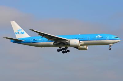 Image of aircraft registration PH-BQP - A 777-206(ER) operated by KLM Royal Dutch Airlines