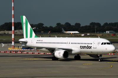 Photo of aircraft 9A-SHO operated by Condor