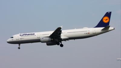 Photo of aircraft D-AIRP operated by Lufthansa