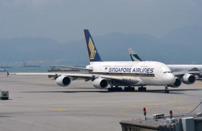 Photo of aircraft 9V-SKH operated by Singapore Airlines