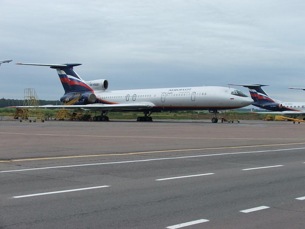 Photo of aircraft RA-85661 operated by Aeroflot - Russian Airlines