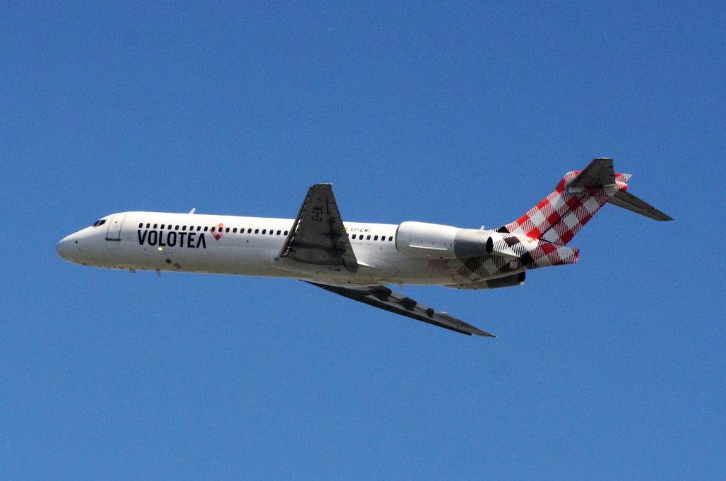 Photo of aircraft EI-EWI operated by Volotea Airlines