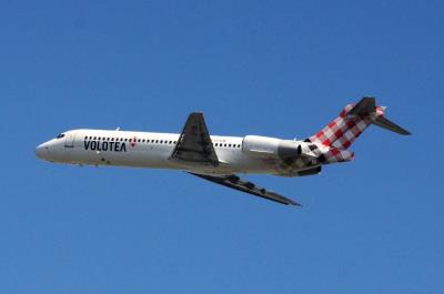 Photo of aircraft EI-EWI operated by Volotea Airlines