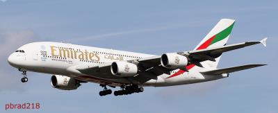 Photo of aircraft A6-EDB operated by Emirates