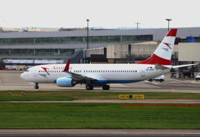 Photo of aircraft OE-LNQ operated by Austrian Airlines
