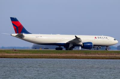 Photo of aircraft N415DX operated by Delta Air Lines