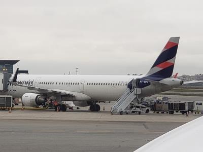 Photo of aircraft PT-XPB operated by LATAM Airlines Brasil