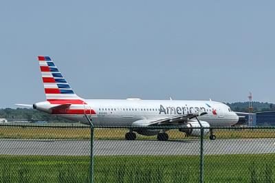 Photo of aircraft N124US operated by American Airlines