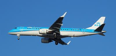 Image of aircraft registration PH-EZG - A ERJ-190-STD (ERJ-190-100) operated by KLM Cityhopper