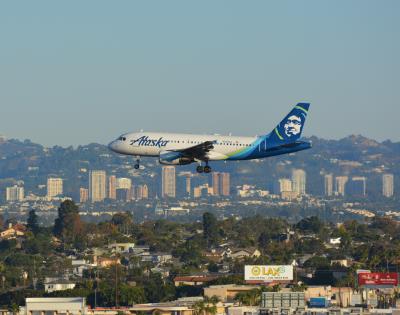 Photo of aircraft N525VA operated by Alaska Airlines