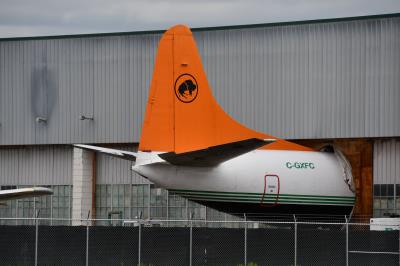 Photo of aircraft C-GXFC operated by Buffalo Airways