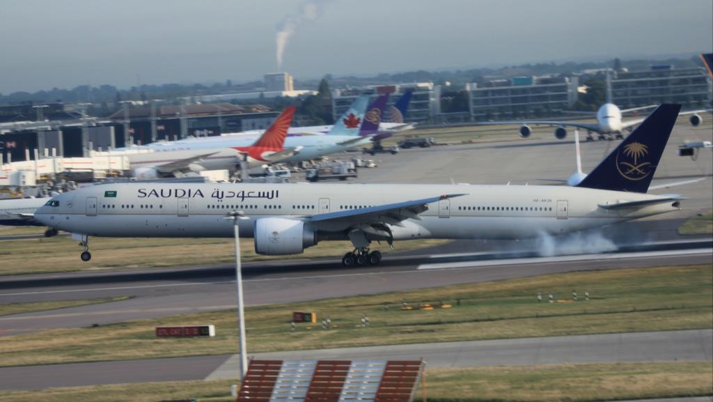 Photo of aircraft HZ-AK20 operated by Saudi Arabian Airlines