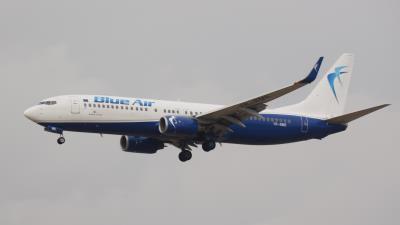 Photo of aircraft YR-BME operated by Blue Air