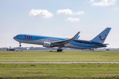 Photo of aircraft PH-OYJ operated by TUI Airlines Netherlands