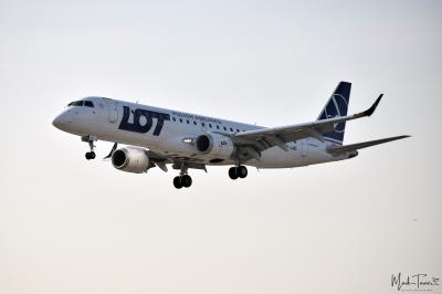 Photo of aircraft SP-LMC operated by LOT - Polish Airlines