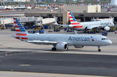 Photo of aircraft N401AN operated by American Airlines