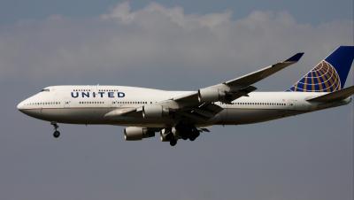 Photo of aircraft N105UA operated by United Airlines