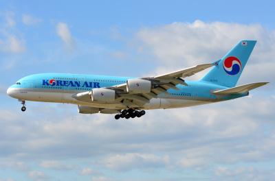 Photo of aircraft HL7612 operated by Korean Air Lines
