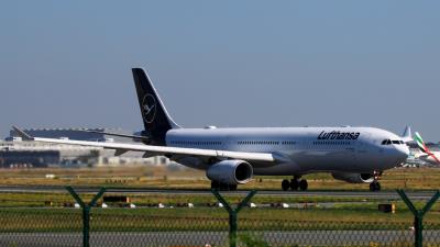 Photo of aircraft D-AIKO operated by Lufthansa