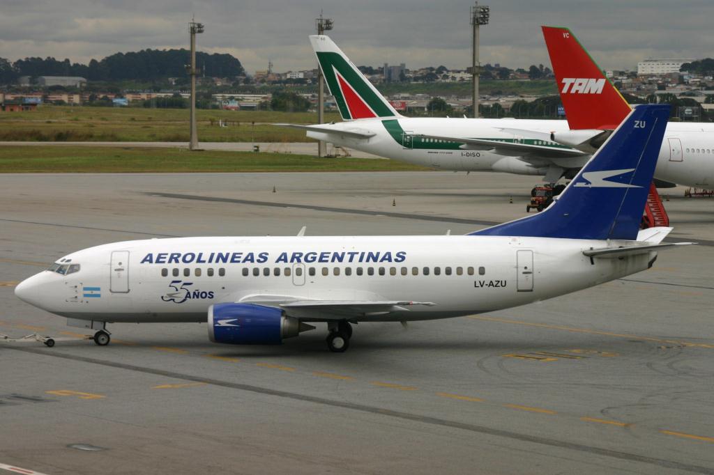 Photo of aircraft LV-AZU operated by Aerolineas Argentinas