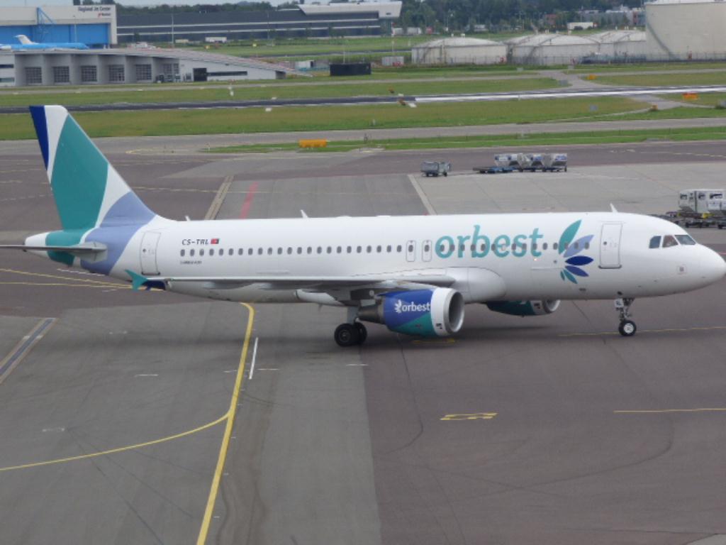 Photo of aircraft CS-TRL operated by Orbest