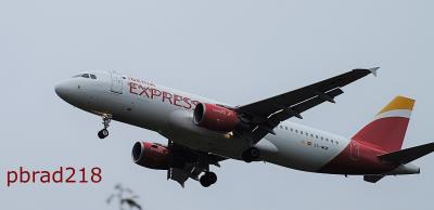 Photo of aircraft EC-MUK operated by Iberia Express