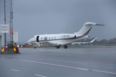 Image of aircraft registration CS-CHA - A Challenger 350 operated by Netjets Europe