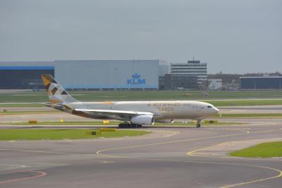 Image of aircraft registration A6-DCE - A A330-243F operated by Etihad Airways