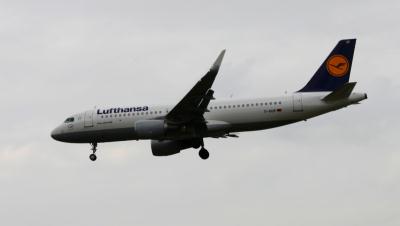 Image of aircraft registration D-AIUP - A A320-214(WL) operated by Lufthansa