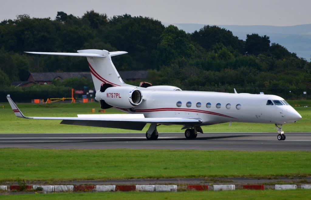 Photo of aircraft N757PL operated by Jet Edge