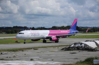 Photo of aircraft HA-LXG operated by Wizz Air