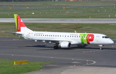 Photo of aircraft CS-TPQ operated by TAP Express