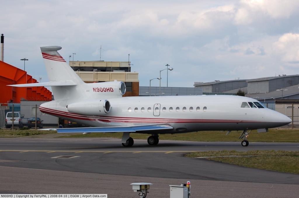 Photo of aircraft N900HD operated by Bank of America NA
