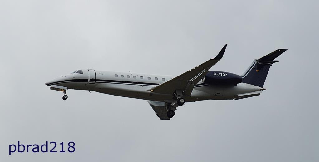 Photo of aircraft D-ATOP operated by Air Hamburg