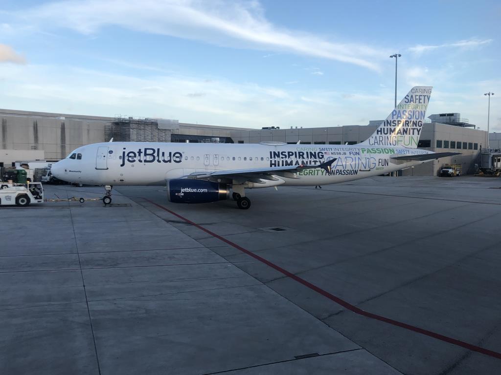 Photo of aircraft N598JB operated by JetBlue Airways