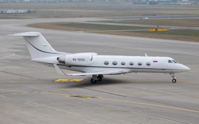 Photo of aircraft RA-10201 operated by Surgutneftegaz OAO-Utair