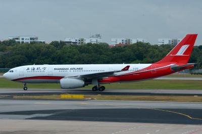 Photo of aircraft B-5931 operated by Shanghai Airlines