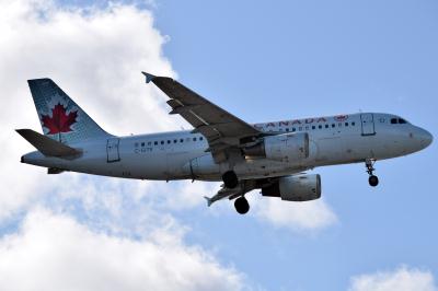 Photo of aircraft C-GITR operated by Air Canada