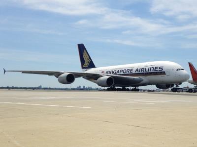 Photo of aircraft 9V-SKT operated by Singapore Airlines