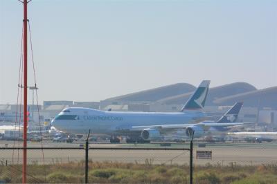 Image of aircraft registration B-LJL - A 747-867F operated by Cathay Pacific Airways