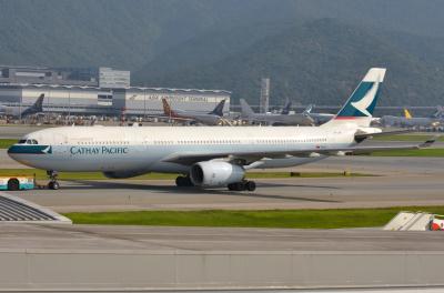 Photo of aircraft B-LAG operated by Cathay Pacific Airways