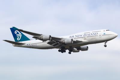 Photo of aircraft ZK-SUH operated by Air New Zealand