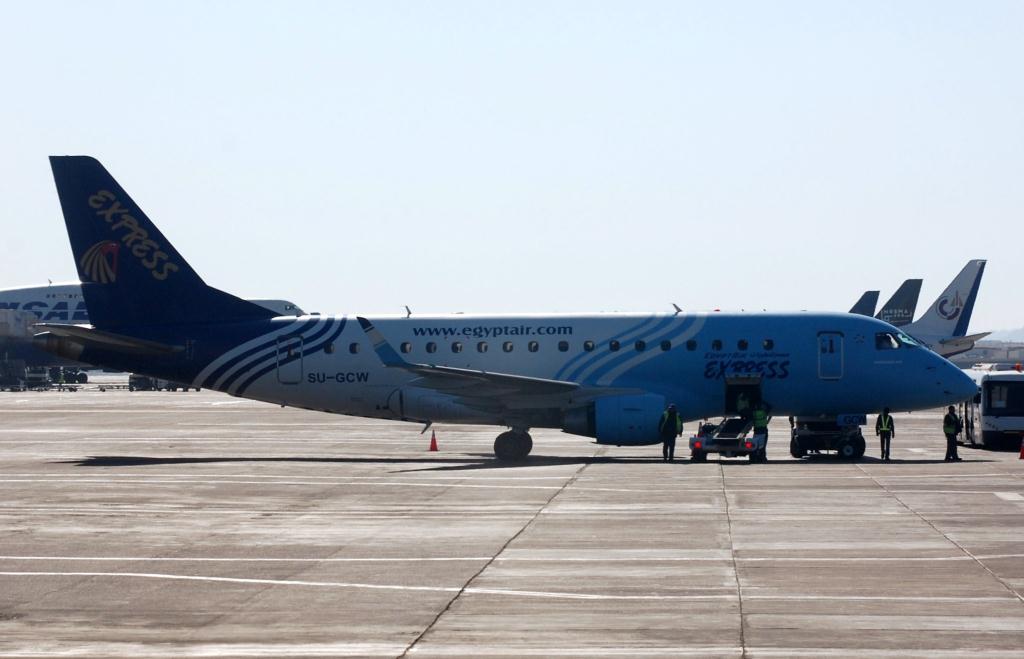 Photo of aircraft SU-GCW operated by EgyptAir Express